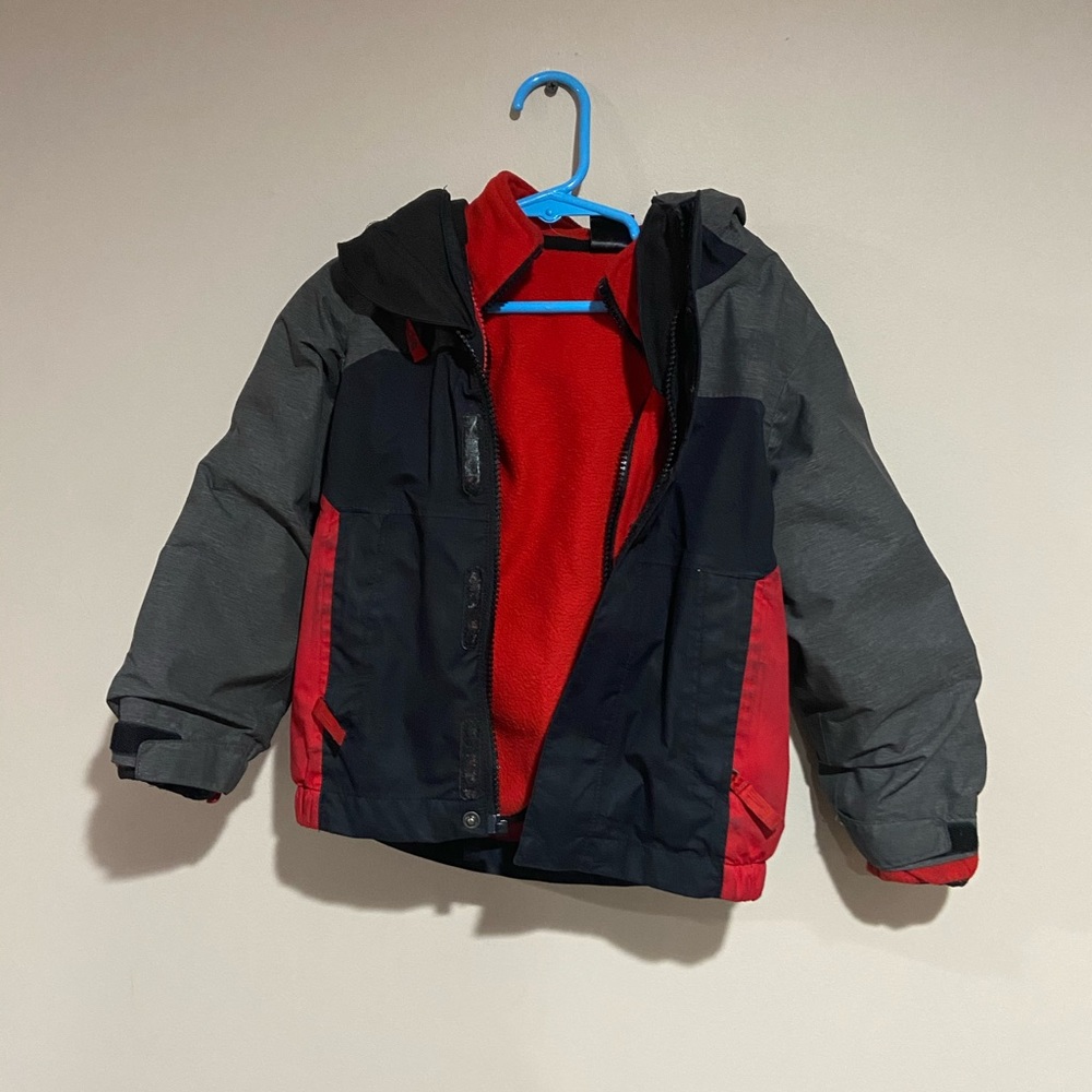 The North Face Boys 3T Grey and Red Coat